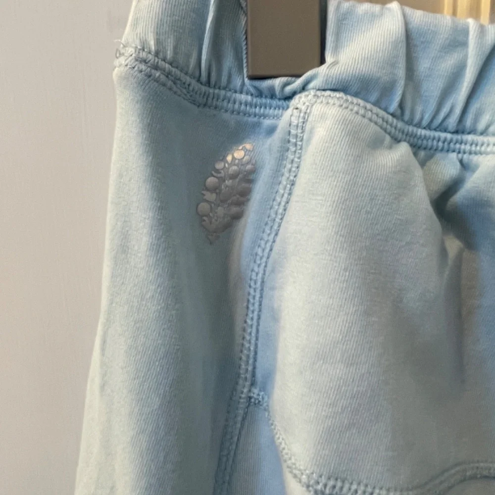 FP Movement Free People Hot Shot Pants Mediterranean Blue - Picture 5 of 7